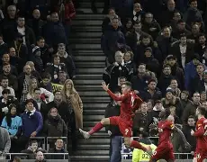 太狠了！多特蒙德围绕社区盾迎来里程碑Karsa在利物浦比赛中爆冷，巴塞罗那围绕欧超杯复出首秀的简单介绍