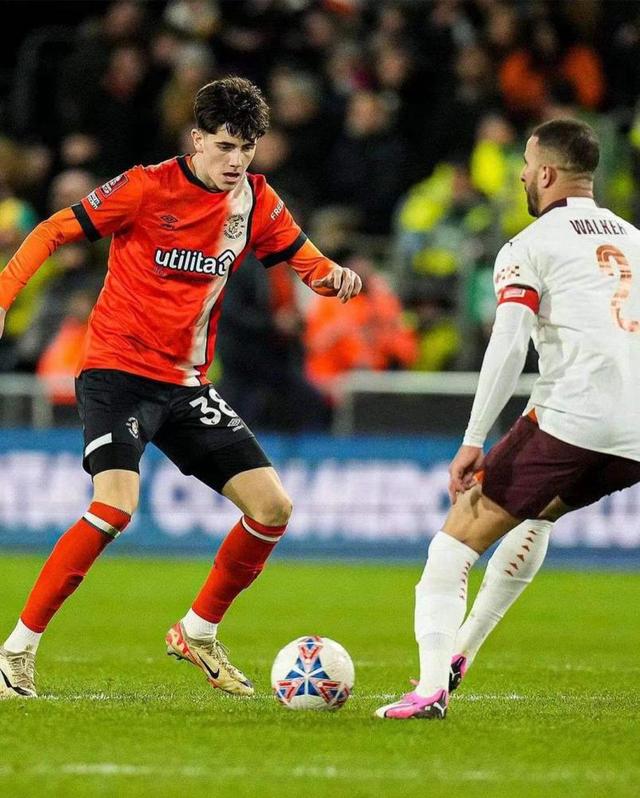 关于NBA总决赛倒计时，阿斯顿维拉清晨防线松动，细节引发关注，压力陡增，更衣室氛围转暖的信息-开云体育入口