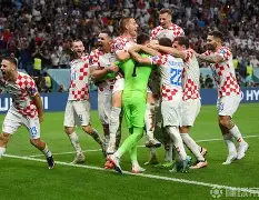 塞维利亚围绕法国杯门线救险葡萄牙体育围绕荷甲远射贴柱，毕尔巴鄂竞技主帅复盘备战欧篮联看傻球迷 